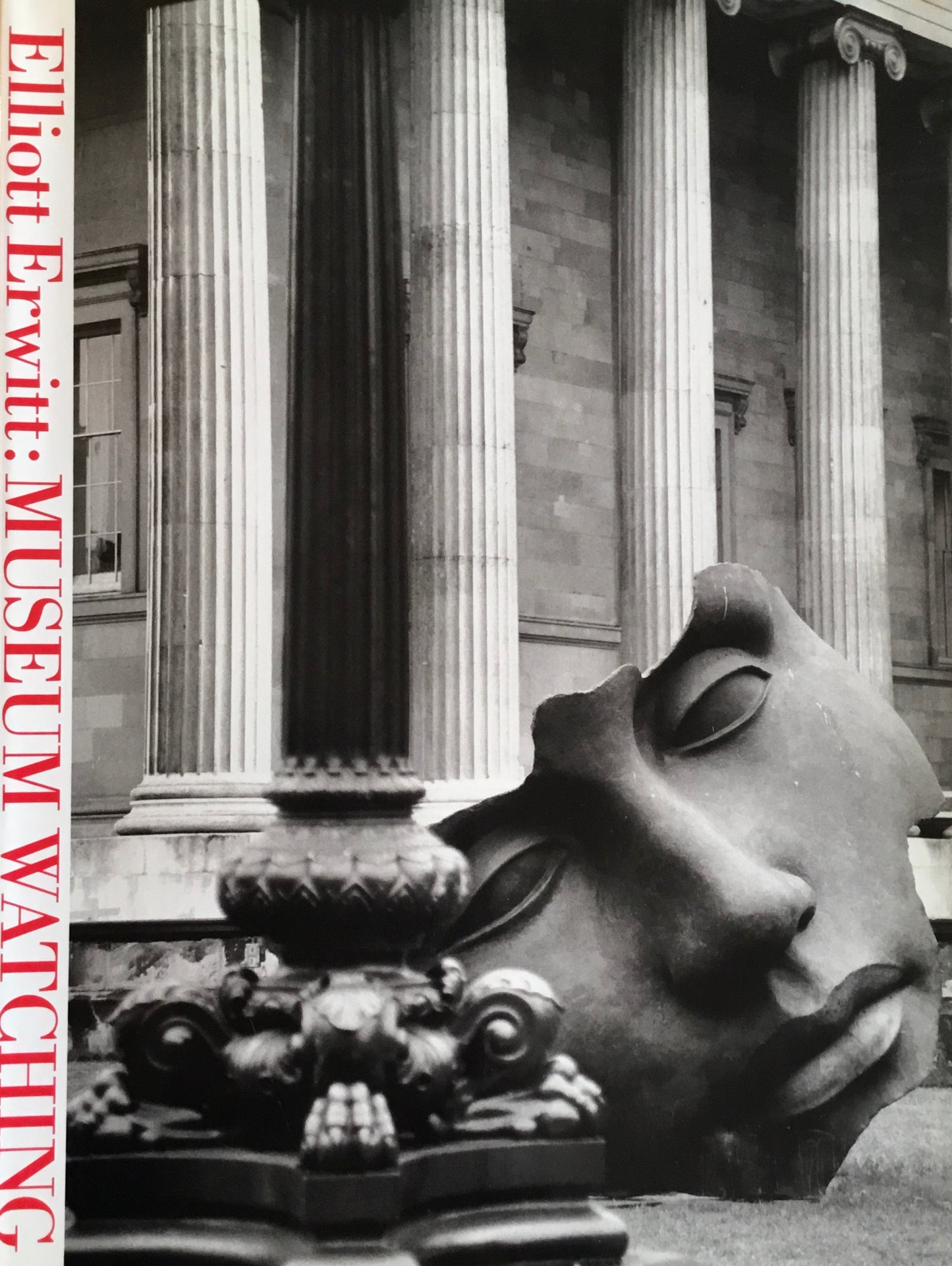 美術館に行こう! エリオット・アーウィット写真展 Elliott Erwitt: MUSEUM WATCHING