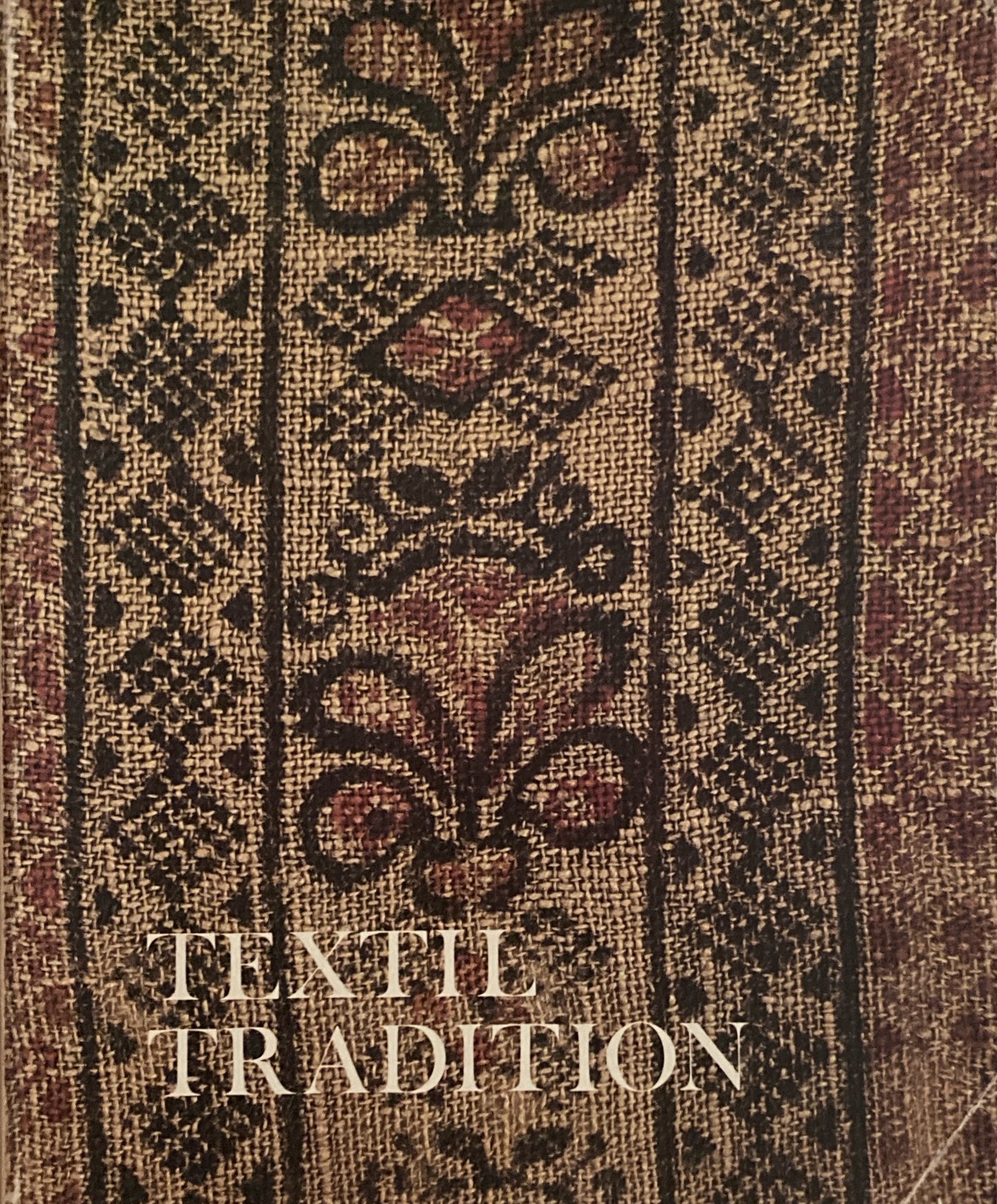 Textil Tradition speglad i Dalarnas museums samlingar Dalarnas Hembygdsbok 1982