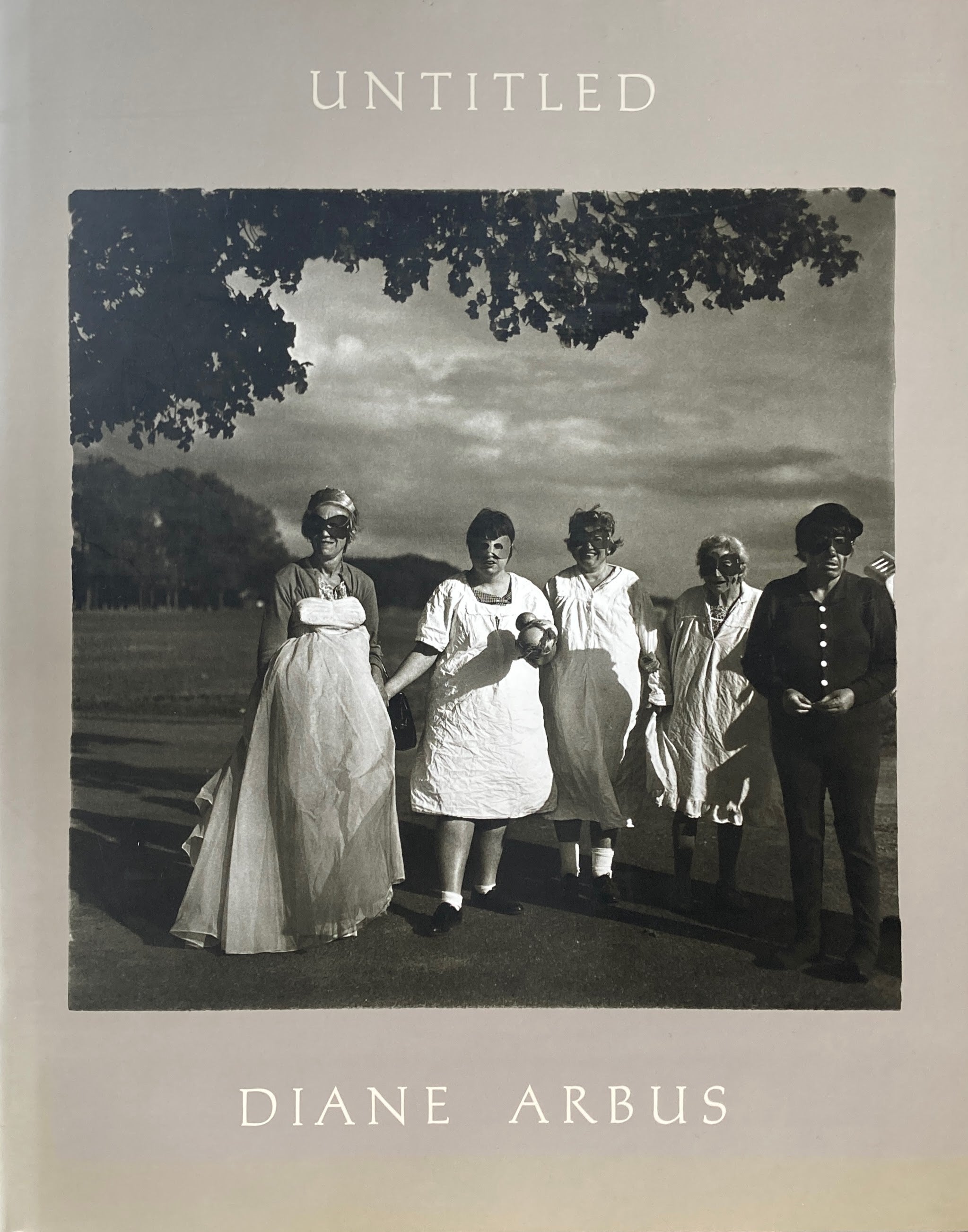 Untitled Diane Arbus ダイアン・アーバス写真集 – smokebooks shop
