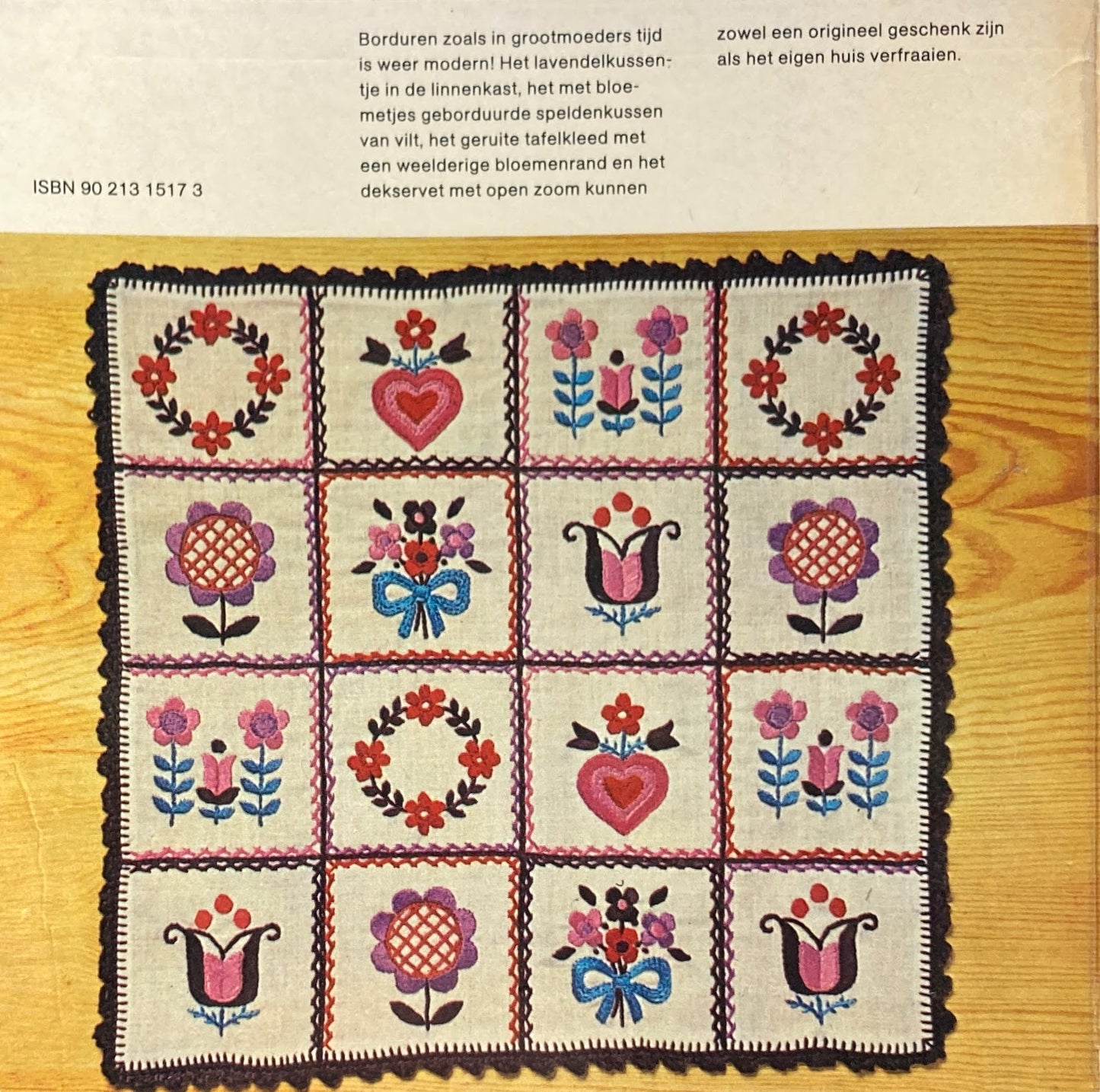 Kleurig borduurwerk Ellen Turkis