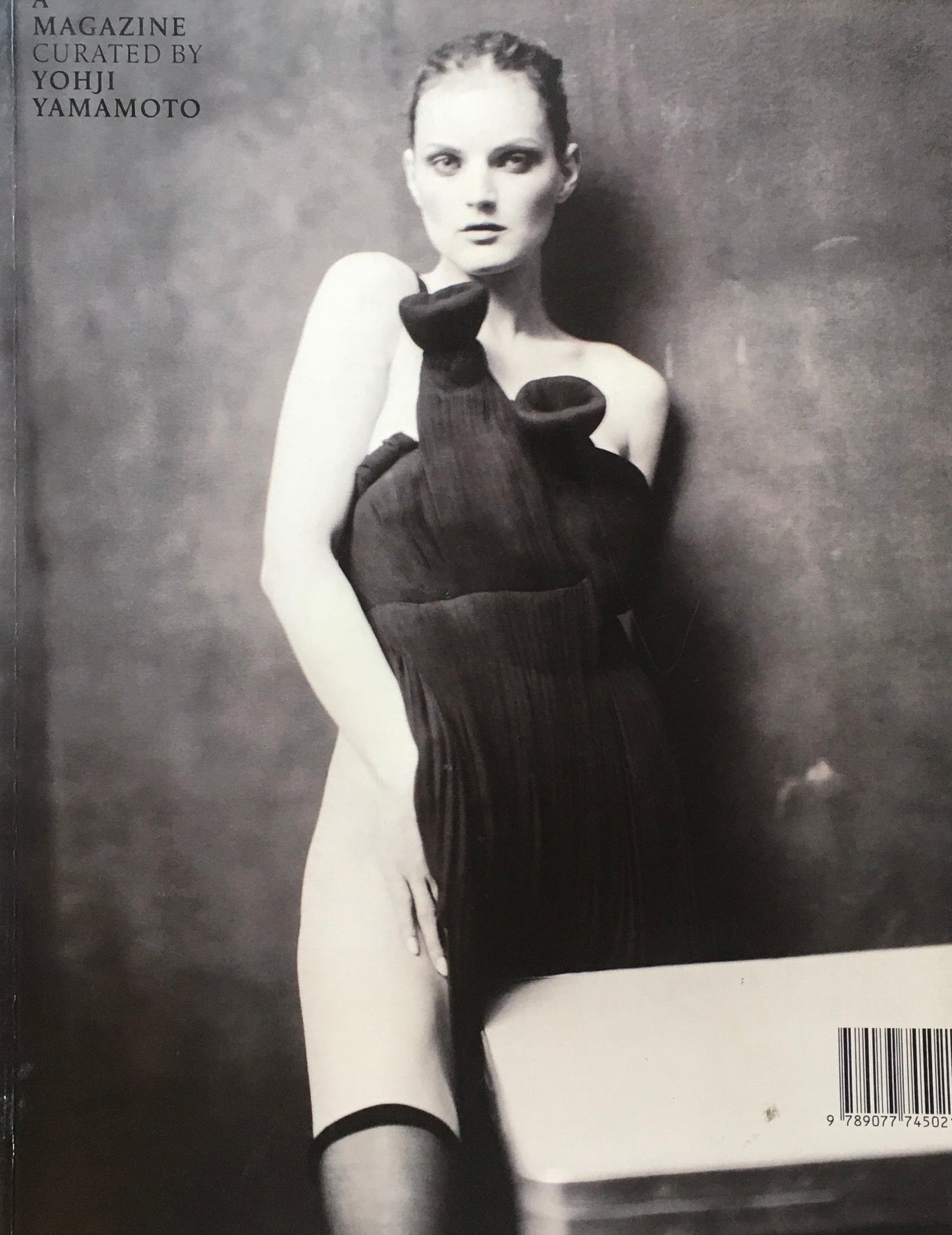 A MAGAZINE #2 CURATED BY YOHJI YAMAMOTO ヨウジヤマモト