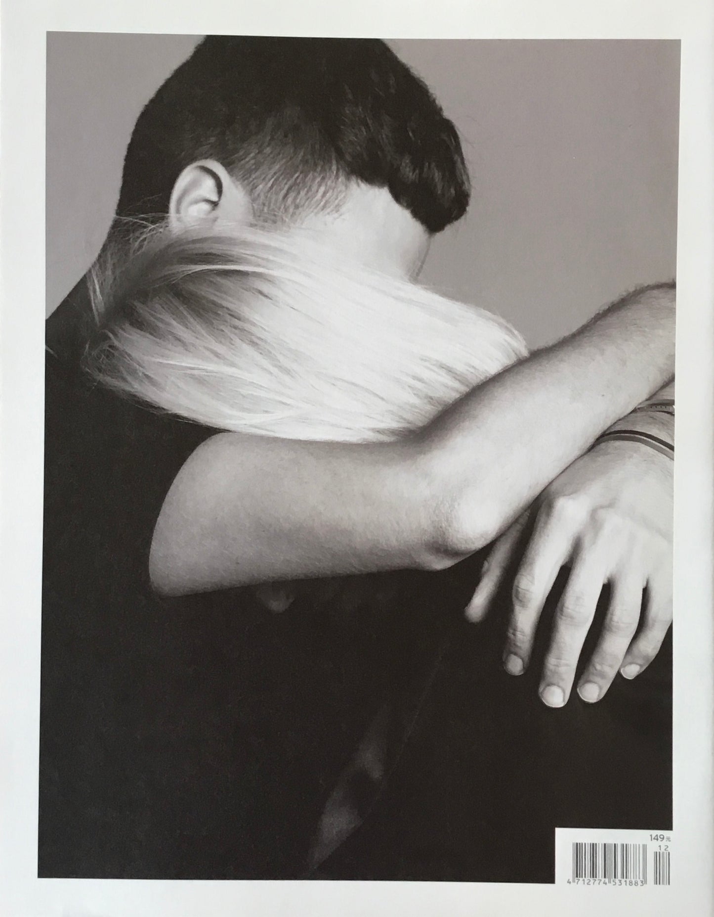 HEDI SLIMANE PPAER SPECIAL03