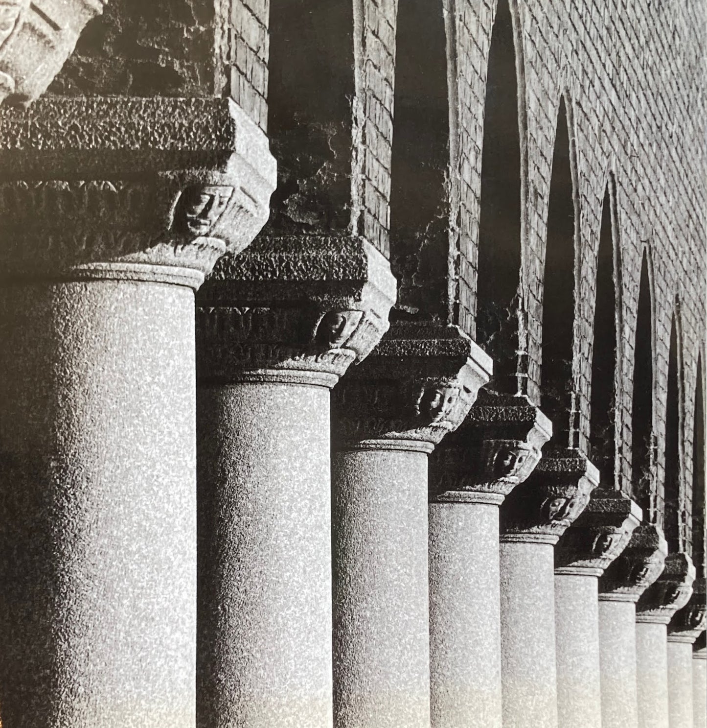 Light Space Architecture 吉村行雄写真集