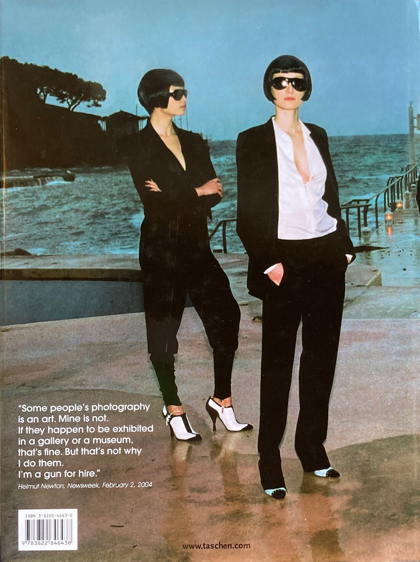 A GUN FOR HIRE HELMUT NEWTON ヘルムート・ニュートン