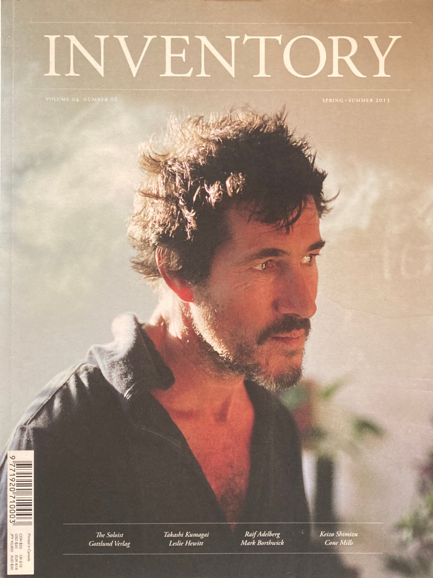 INVENTORY magazine　volume 04 number 08 spring-summer 2013 cover 01 Mark Borthwick