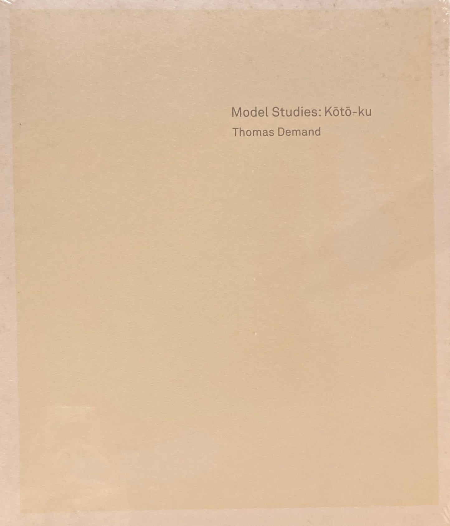 Model Studies Kōtō-ku Thomas Demand トーマス・デマンド作品集
