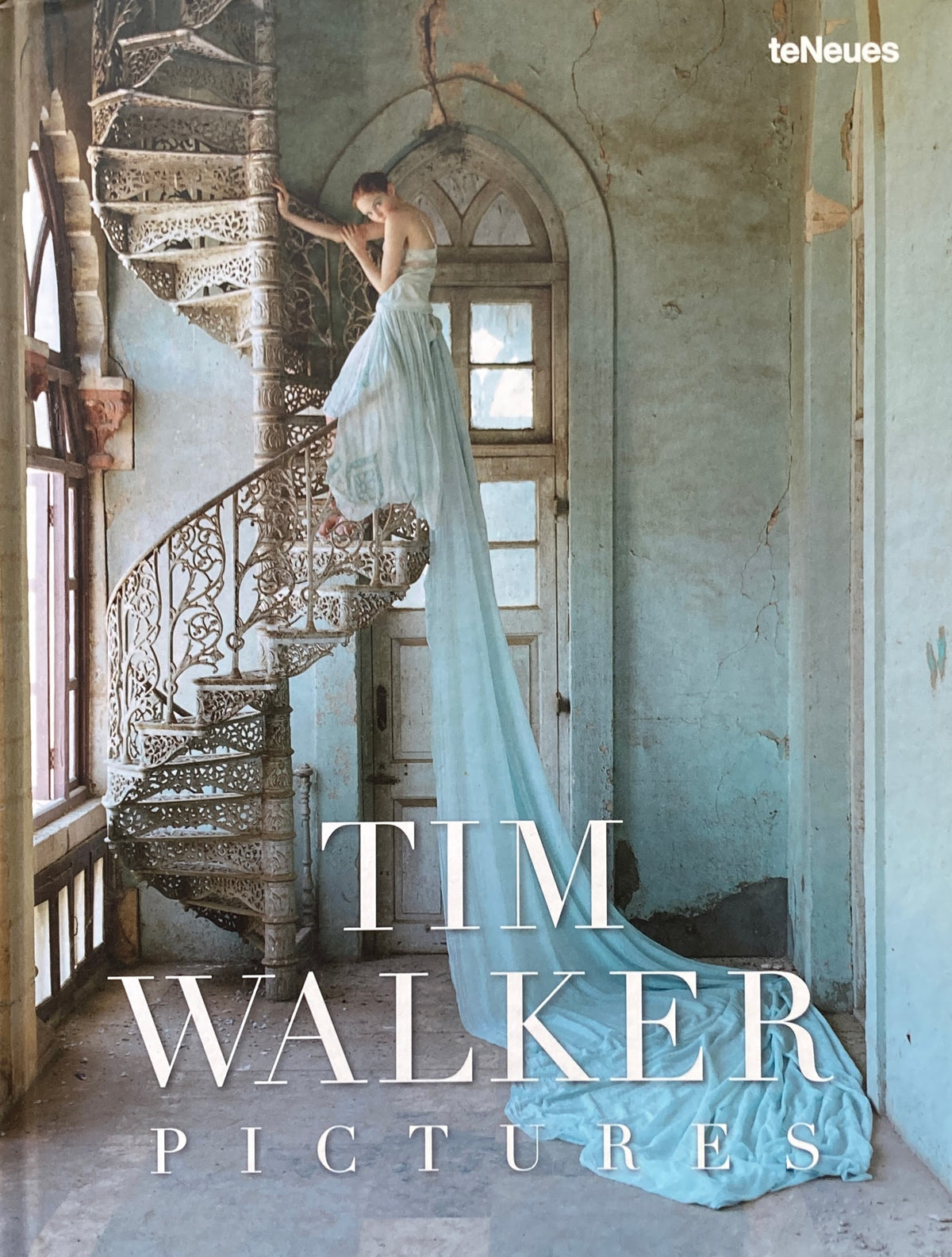 Tim Walker Core Tim Walker Pictures teNeues ティム・ウォーカー写真集 – smokebooks shop