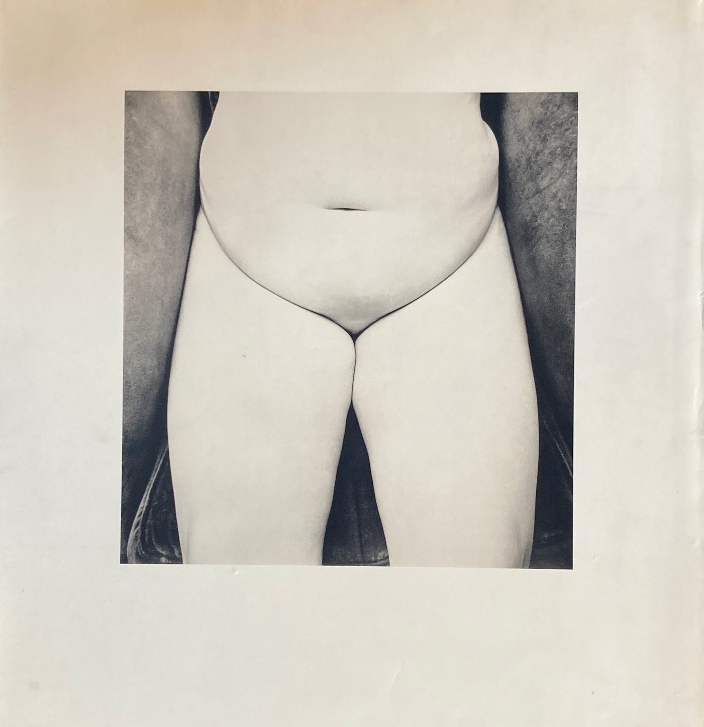 EARTHLY BODIES　Irving Penn's Nudes, 1949-50