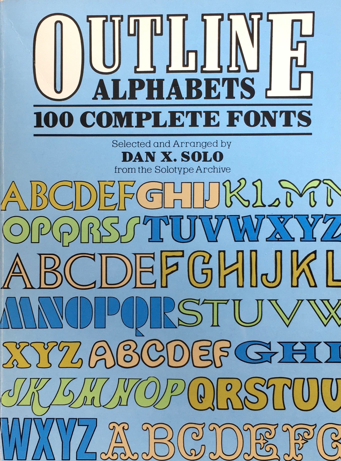 Outline Alphabets　100 Complete Fonts　Dover