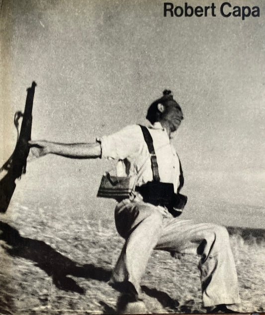 obert Capa 1913-1954　ロバート・キャパ