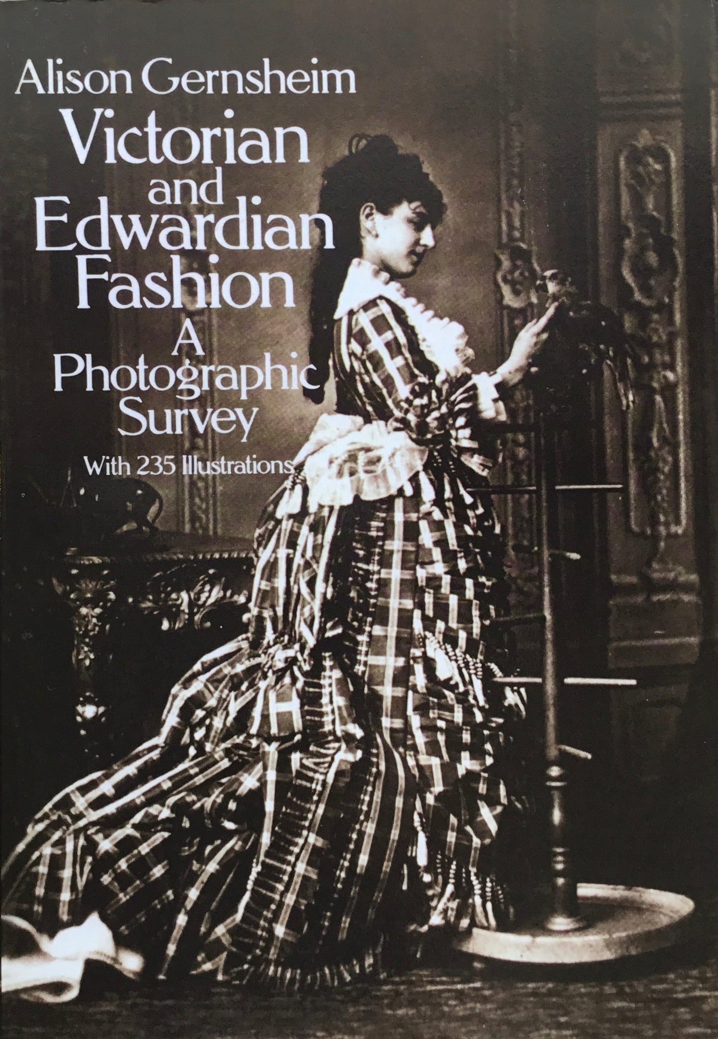 Victorian and Edwardian A Photographic Survey  Vlison Gernsheim