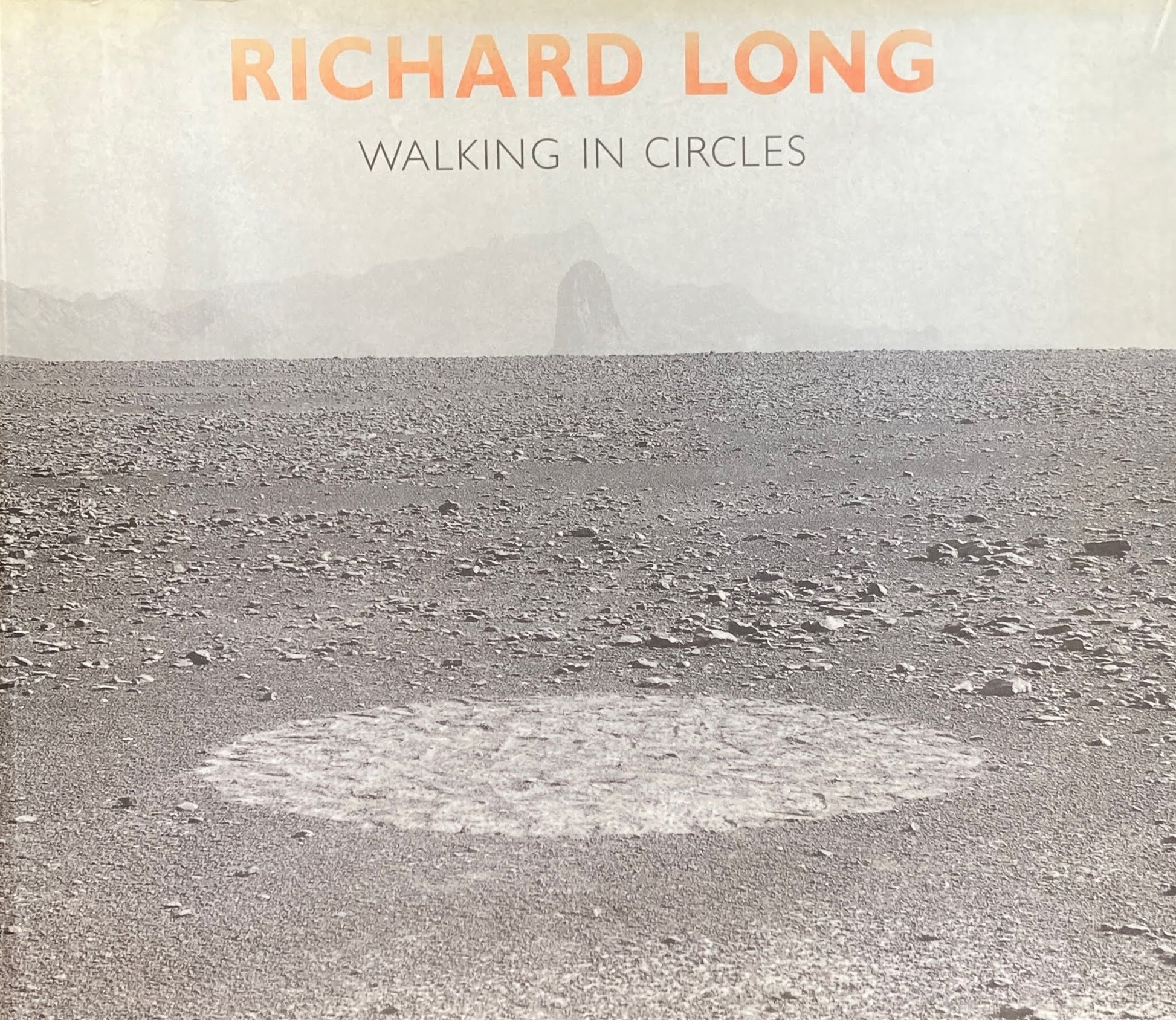 Walking in Circles　Richard Long　リチャード・ロング
