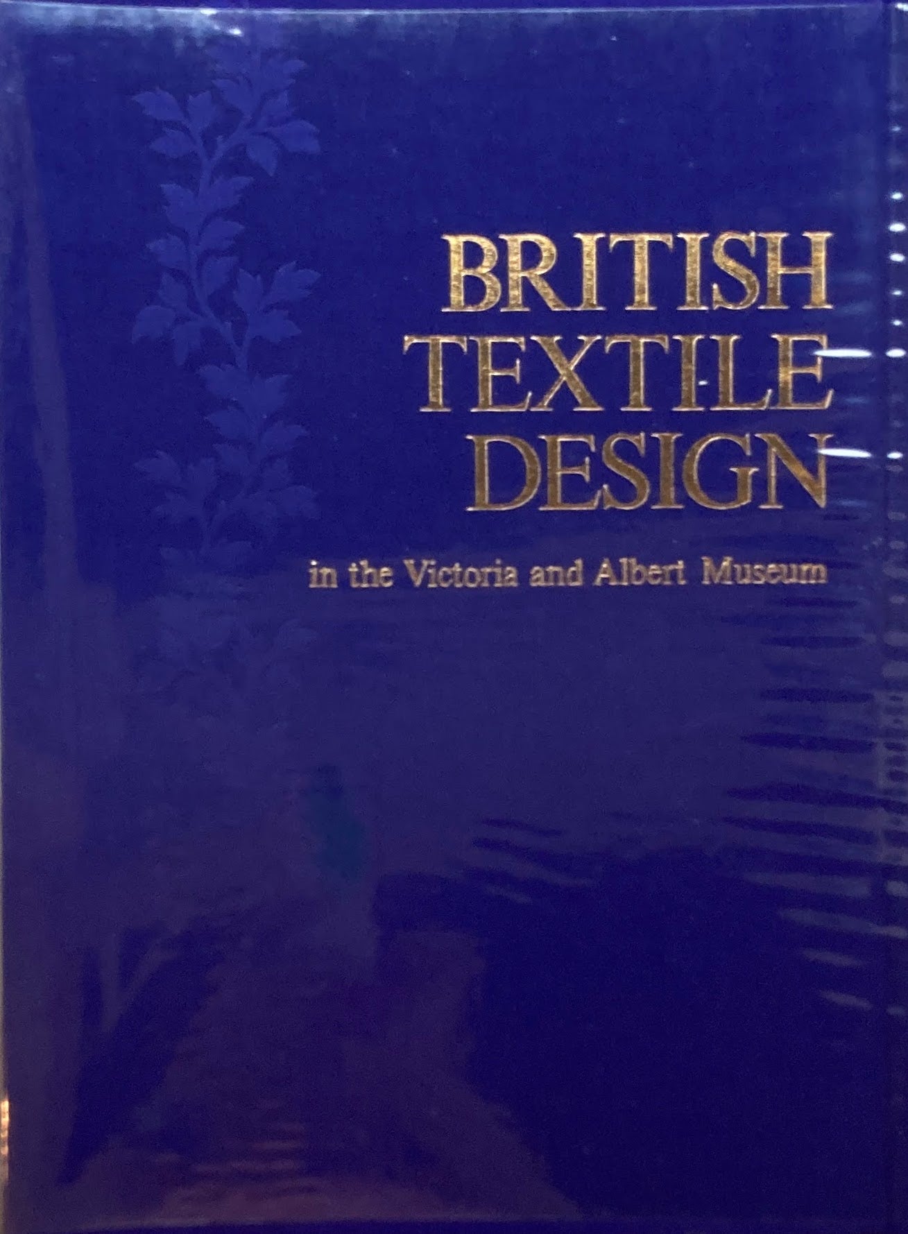 イギリスの染織　ヴィクトリア＆アルバート美術館　ドナルド・キング