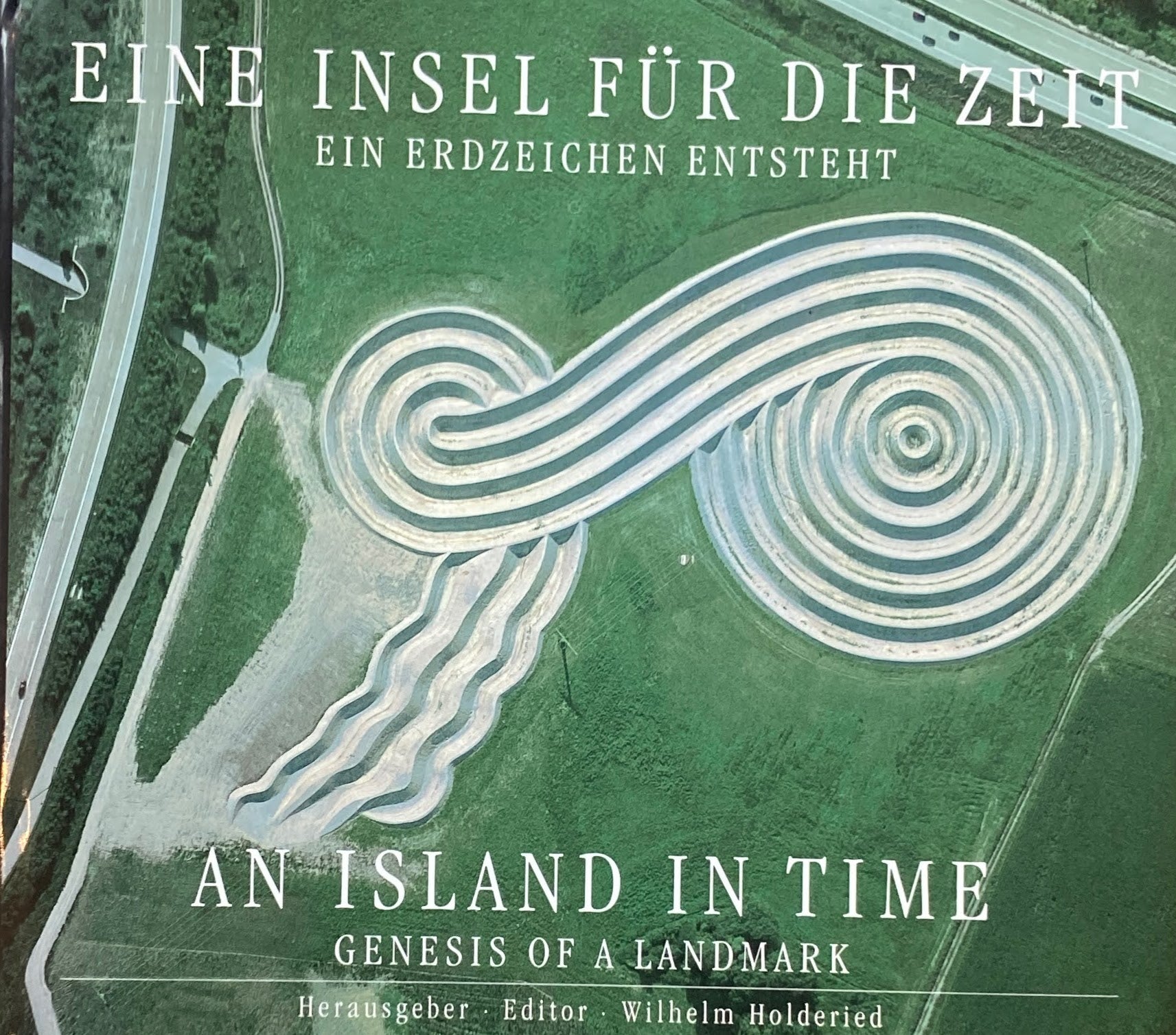 EINE INSEL FUR DIE ZEIT　AN ISLAND IN TIME 　Wilhelm Holderied