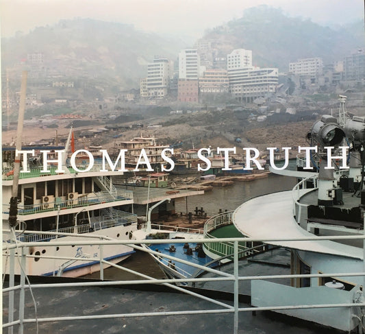 THOMAS STRUTH　1977‐2002　トーマス・シュトゥルート写真集
