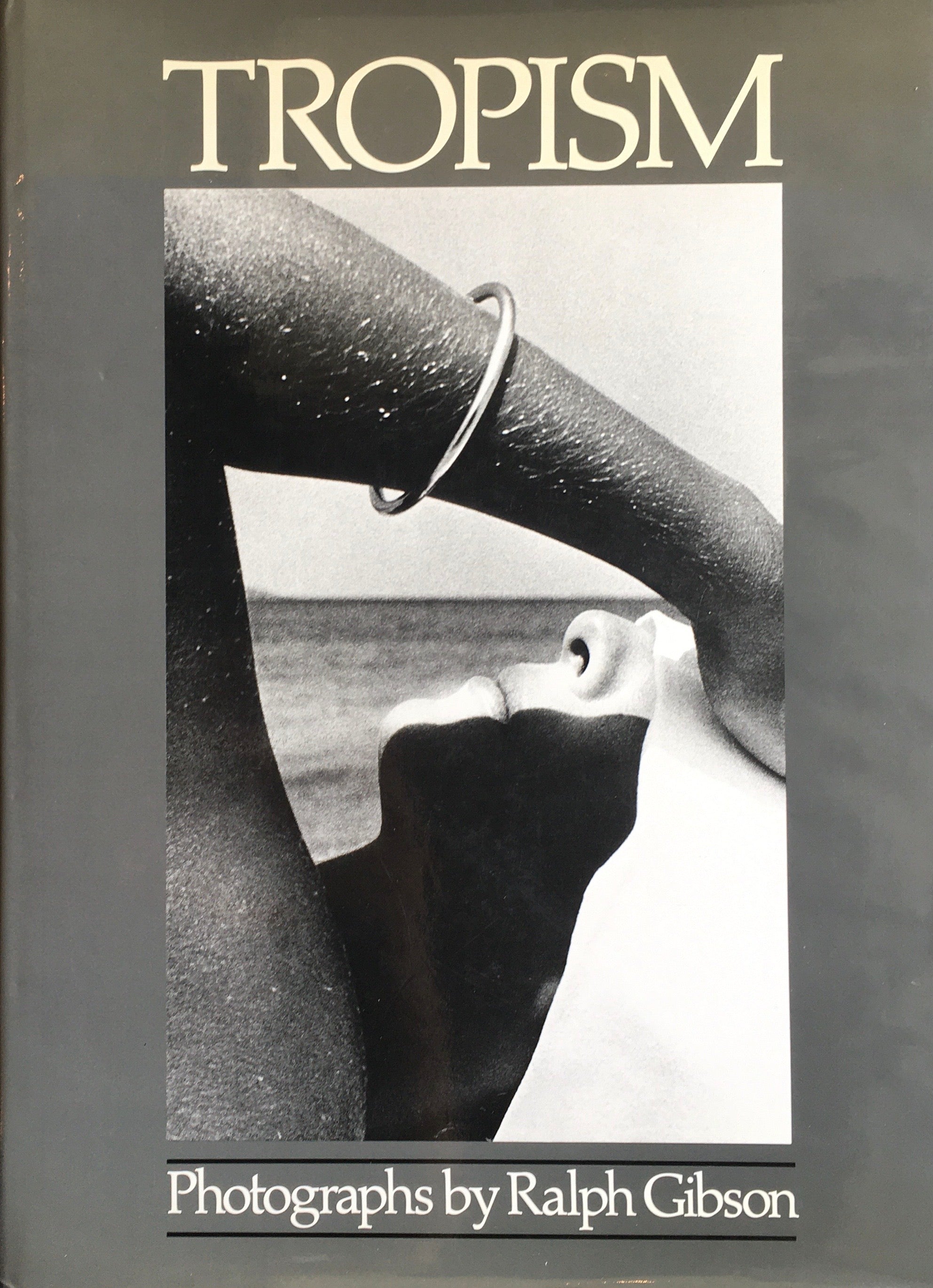 Tropism Ralph Gibson ラルフ・ギブソン写真集 – smokebooks shop